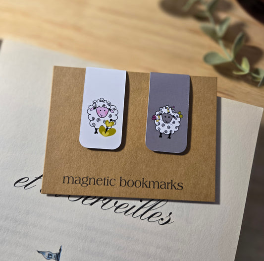 pair of small magnetic bookmarks - CURLY
