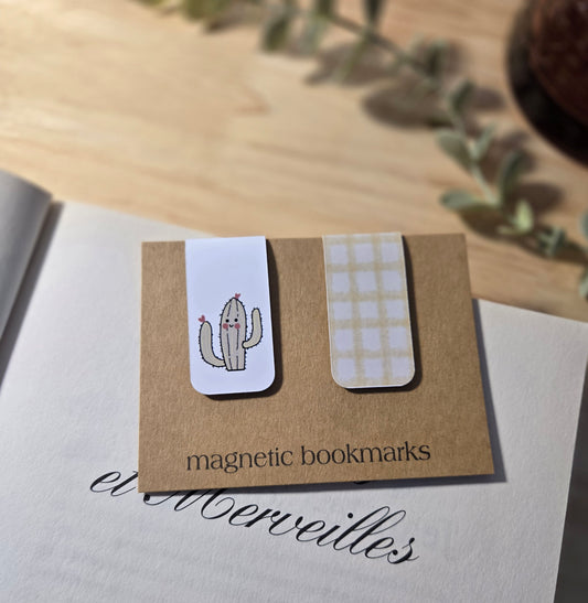 Pair of small magnetic bookmarks - HAPPY CACTUS