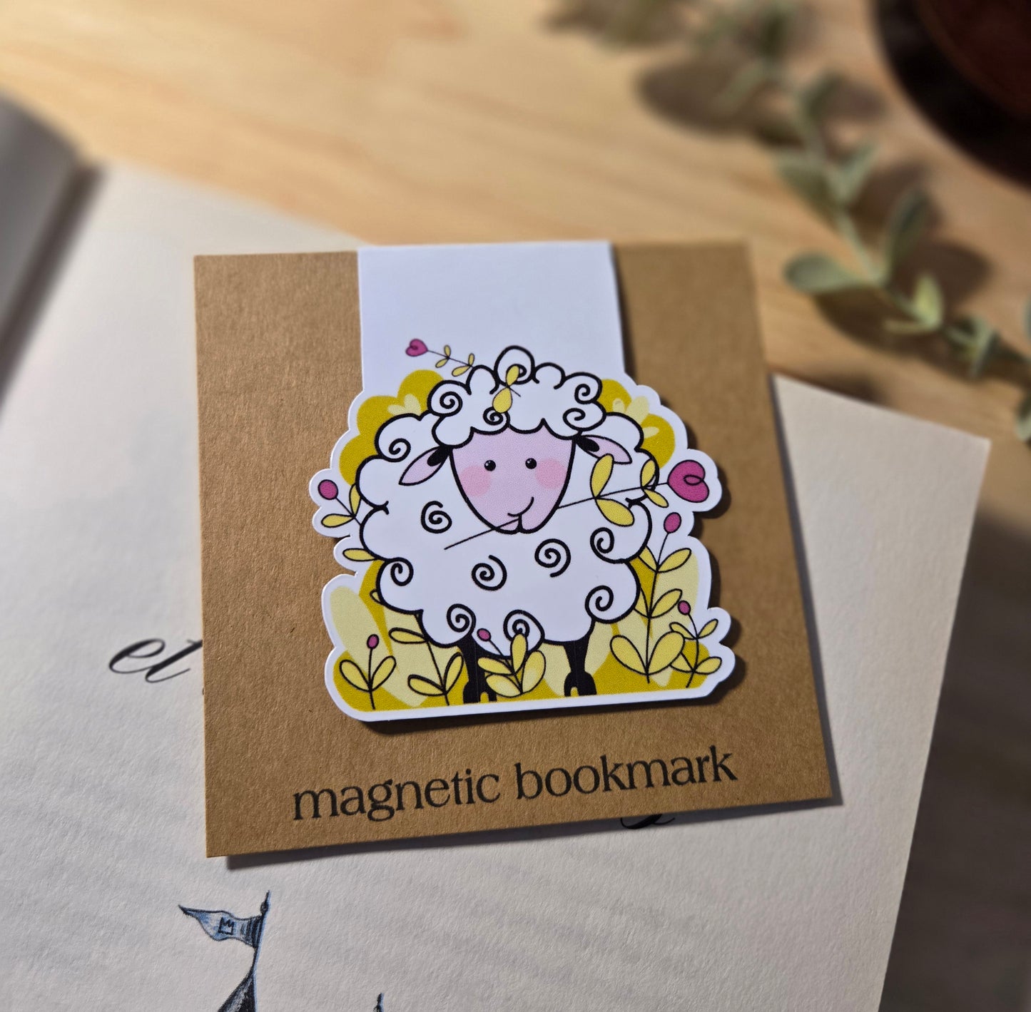 MBM.005  | magnetic bookmark - CURLY