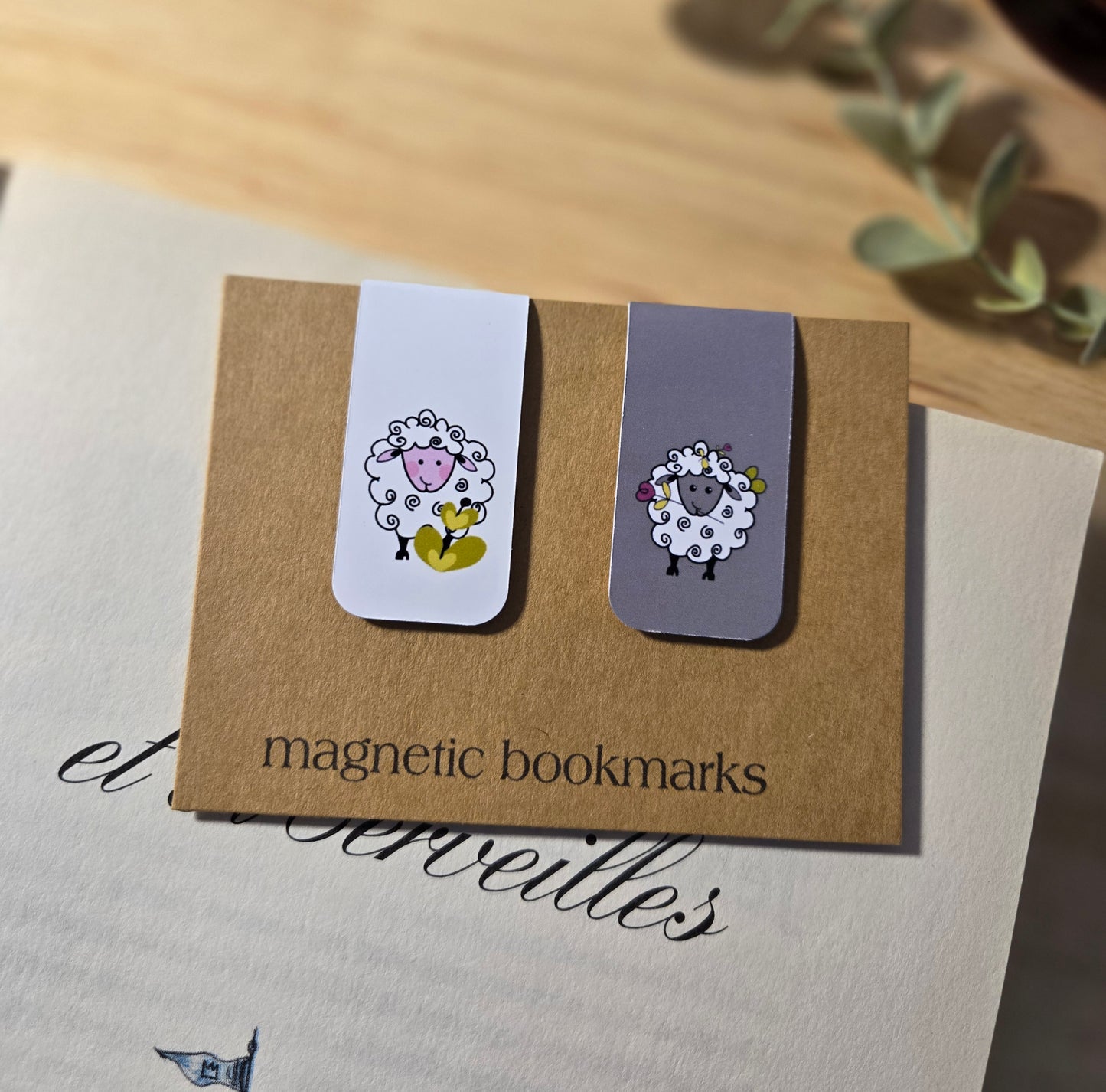 small magnetic bookmarks - CURLY 