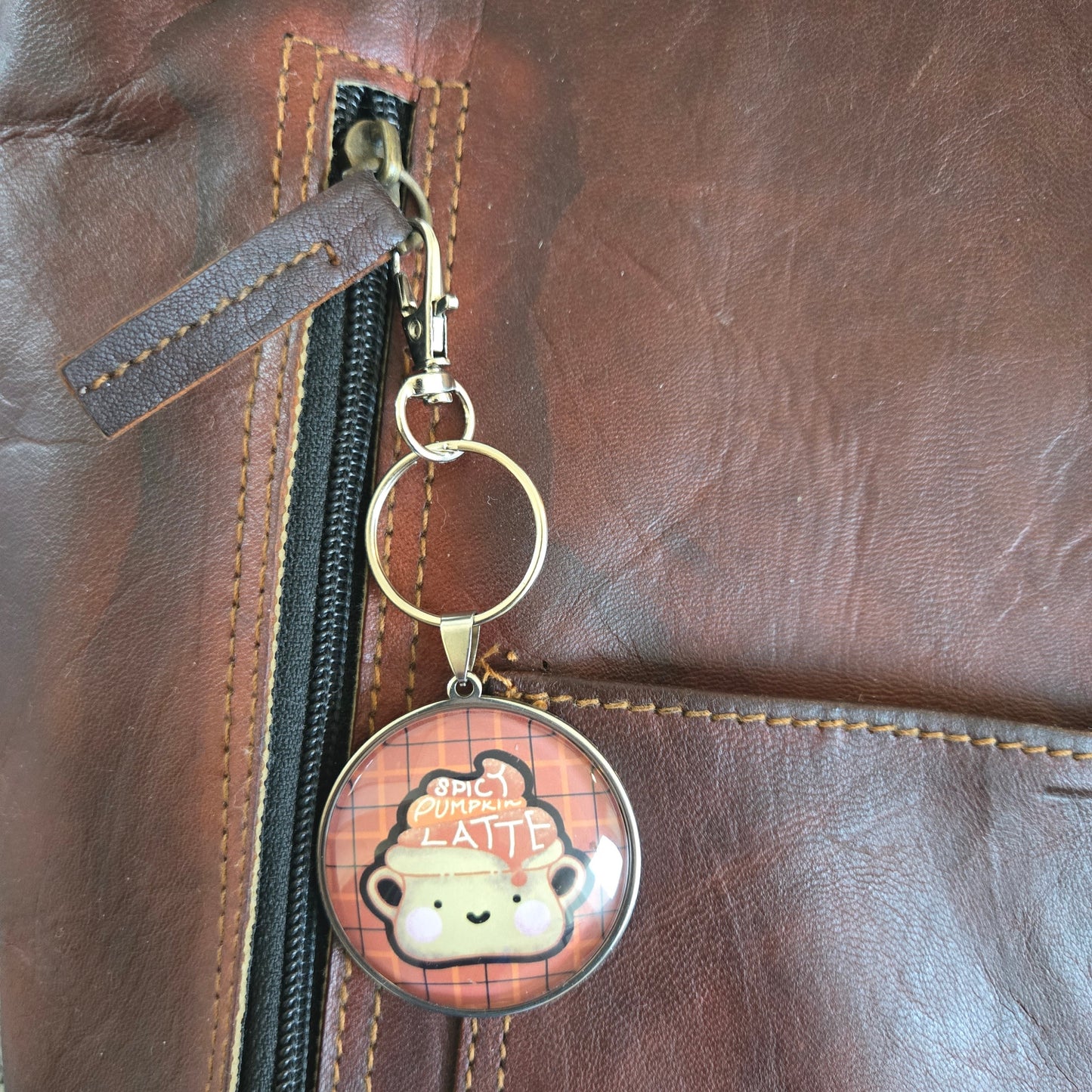 keychain - PUMPKIN LATTE