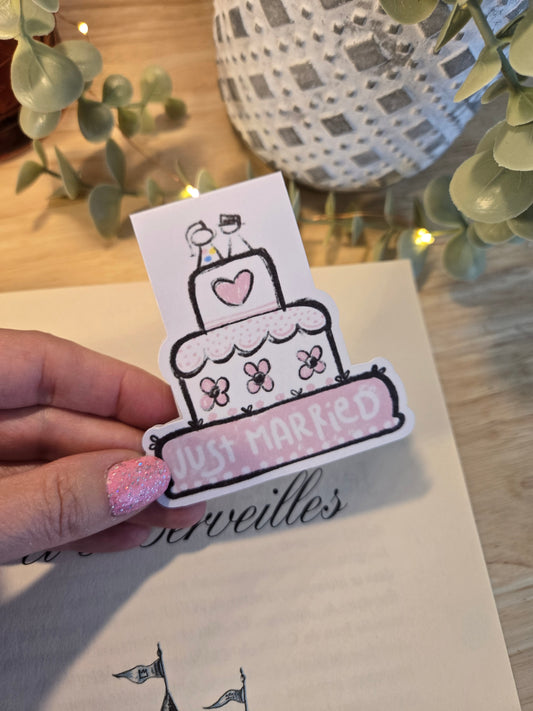 magnetic bookmark - WEDDING CAKE